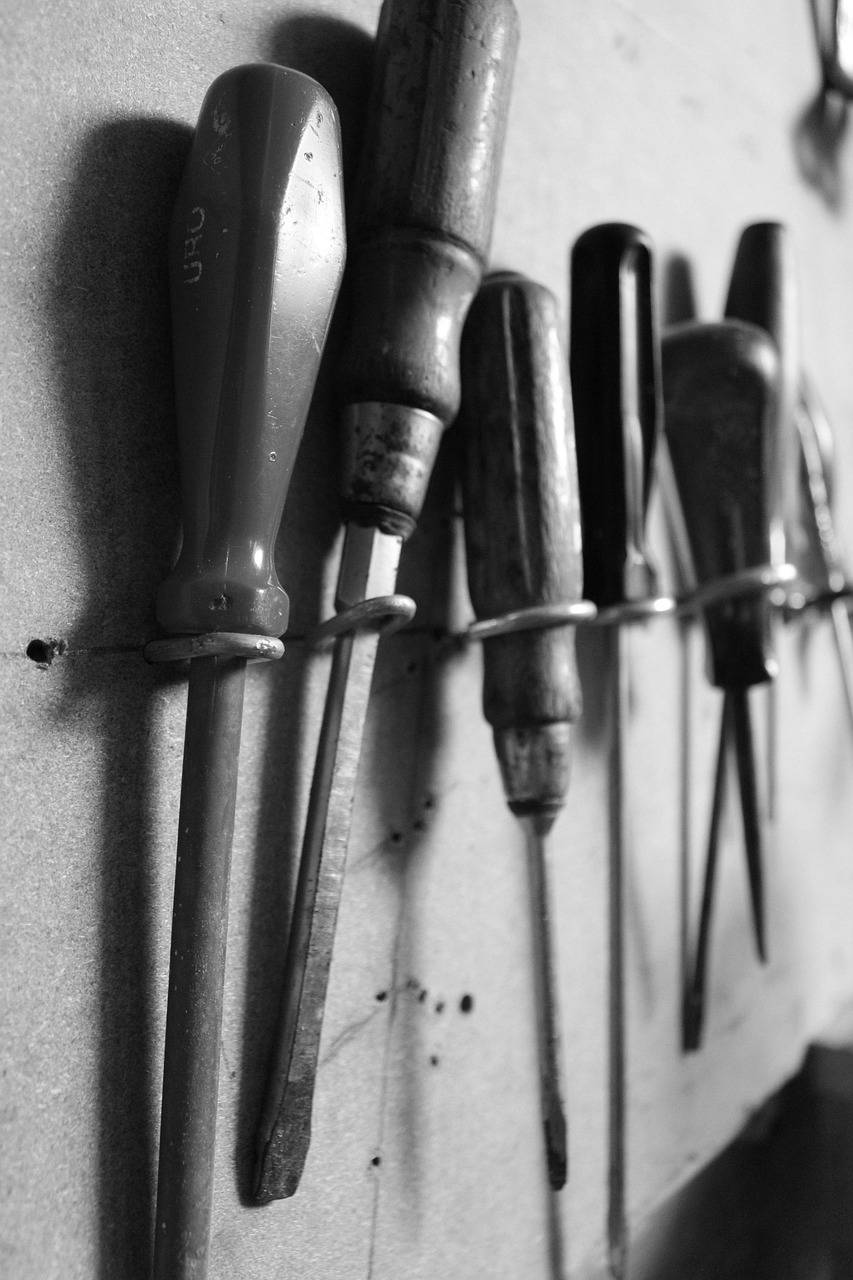 tool, screwdriver, black-and-white, repair, handyman, equipment, building, screwdriver, screwdriver, screwdriver, screwdriver, screwdriver